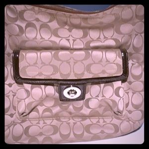 Coach Signature C Shoulder Bag crossbody strap